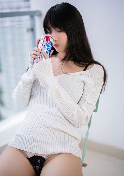 饭桌上故意张开腿让公在线观