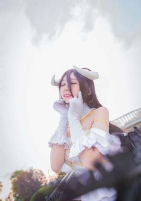 斯嘉丽大尺度三点尽露视频